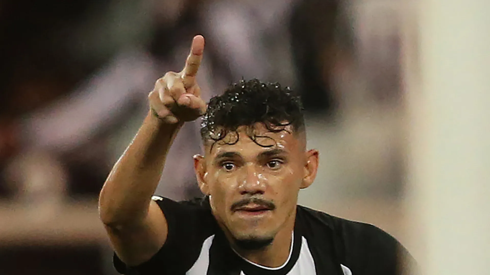 Tiquinho transborda euforia com Neymar no Santos e revela ‘frio na barriga’