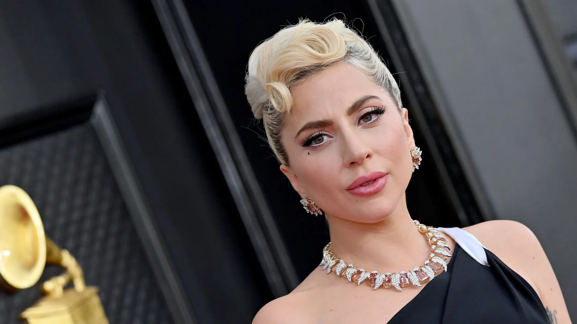 Globo confirma transmissão do show de Lady Gaga em Copacabana