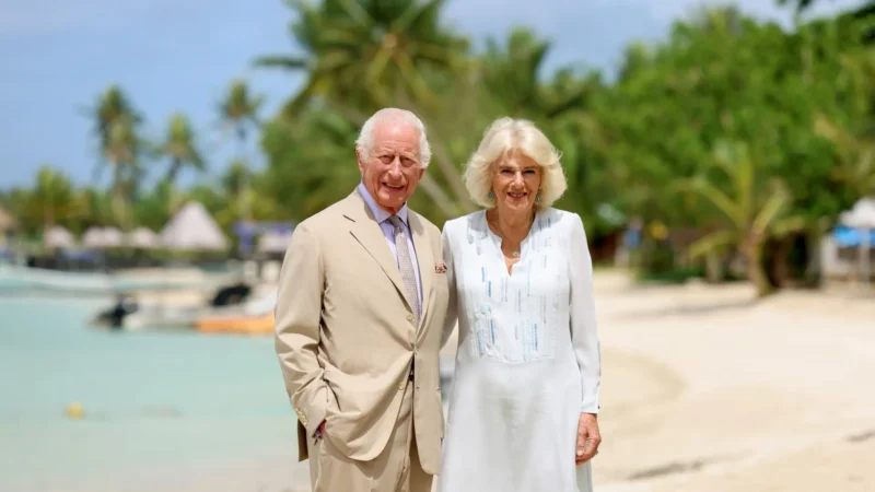 Rei Charles e Camilla devem celebrar os 20 anos de casamento no exterior