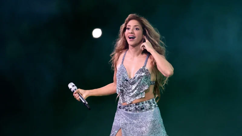 Shakira agradece fãs pelas mensagens de carinho após cancelar show