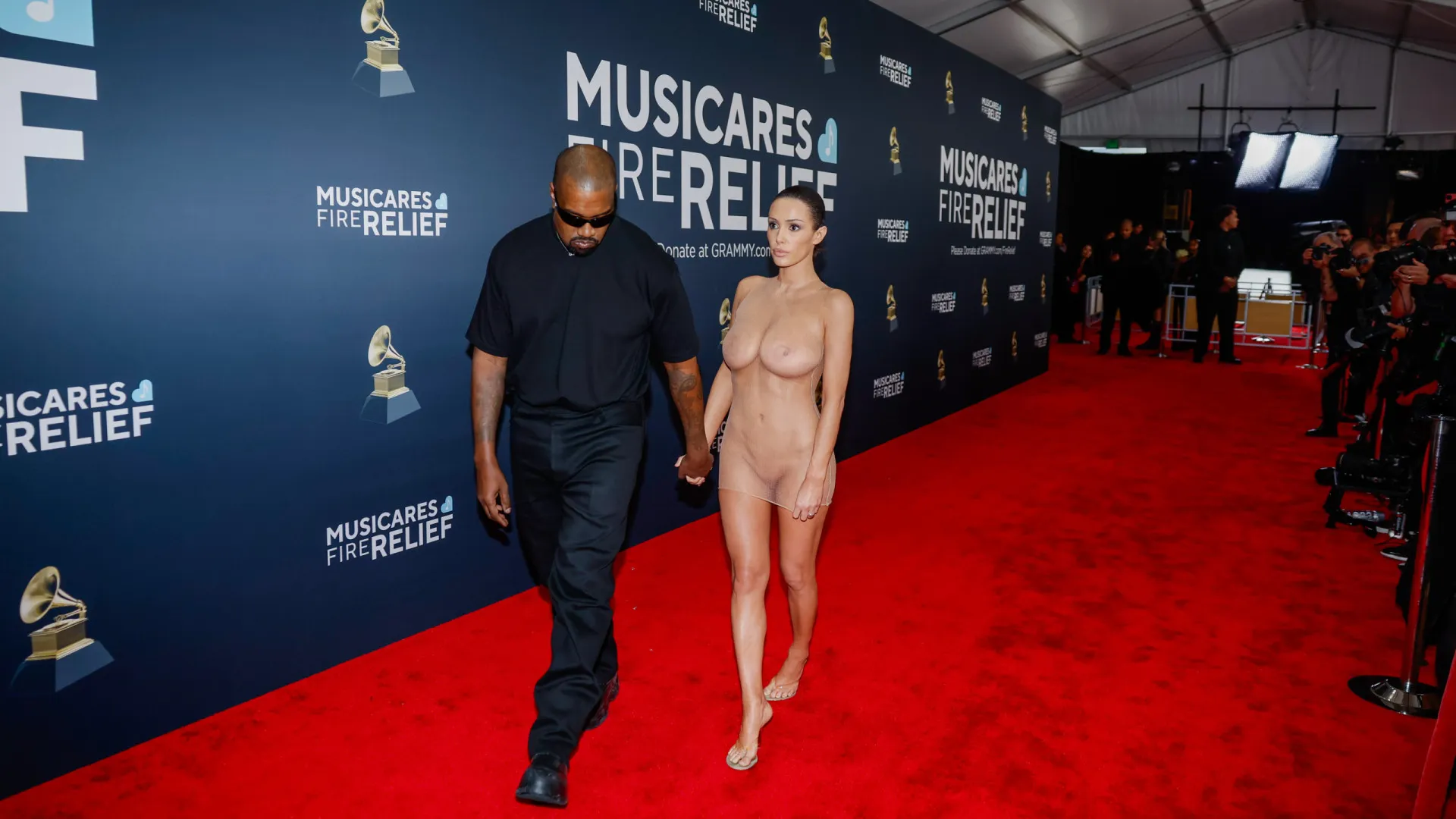 Kanye West comemora ver nome de Bianca Censori como o mais pesquisado no mundo