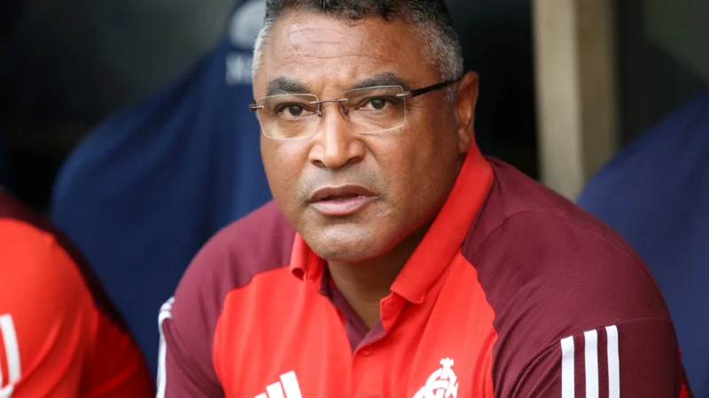 Roger Machado detona regulamento do Gaúcho após expulsão indireta no clássico: ‘Um absurdo’