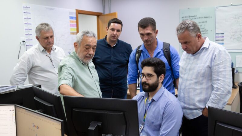 Reunião na Sinfra discute construção de ponte de concreto na região Balneário do Cláudio no Rio Braço Norte.