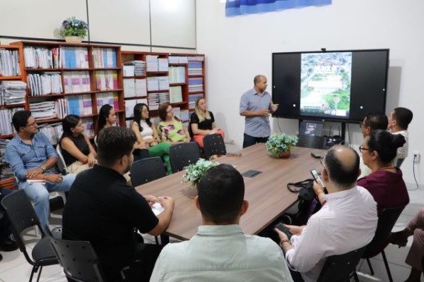 Comitiva da Secel-MT visita Guarantã do Norte para fortalecer troca de experiências e parcerias