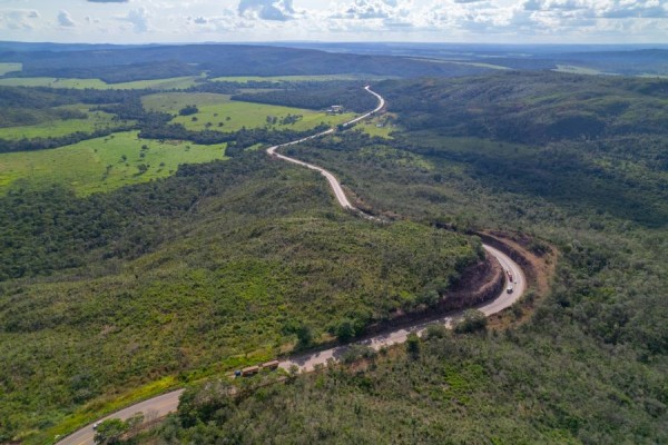 Via Brasil BR-163 e BR-230 informa a programação semanal de obras