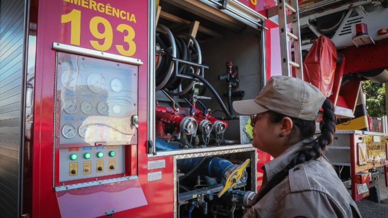 Bombeiras superam desafios e conquistam espaço como condutoras de viaturas de emergência