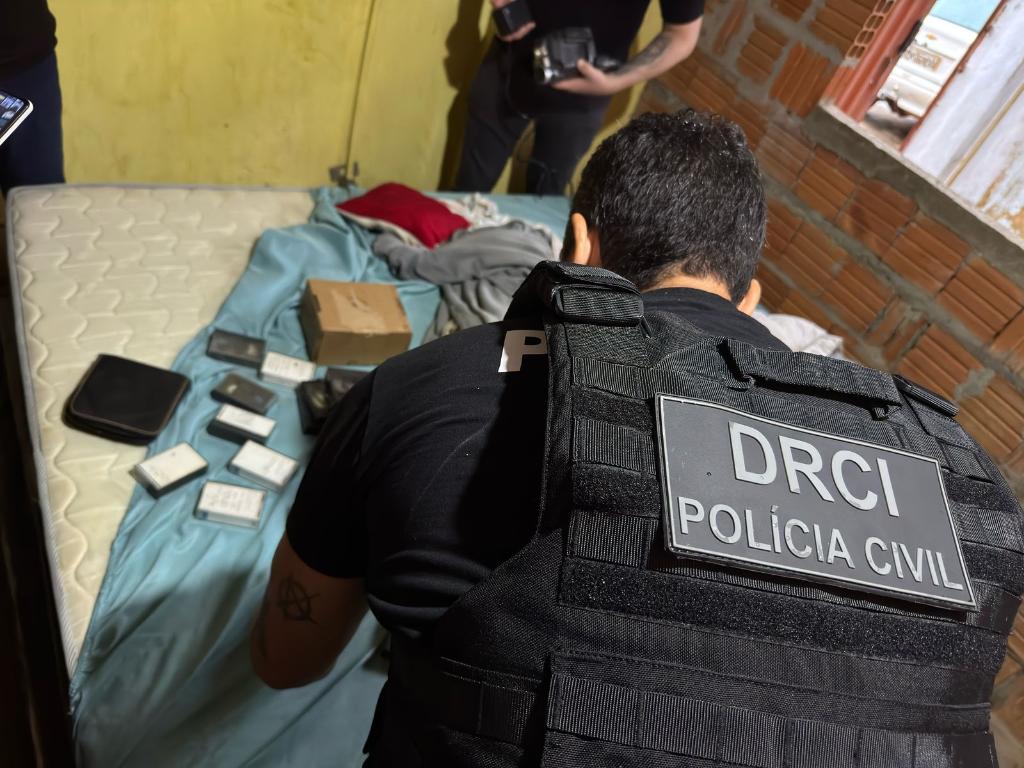Polícia Civil deflagra operação contra homem investigado por pornografia infantil de adolescente com necessidade especiais