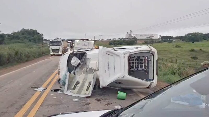 Alta Floresta: acidente envolve ambulância de Paranaíta e caminhão de coleta de lixo na MT-208