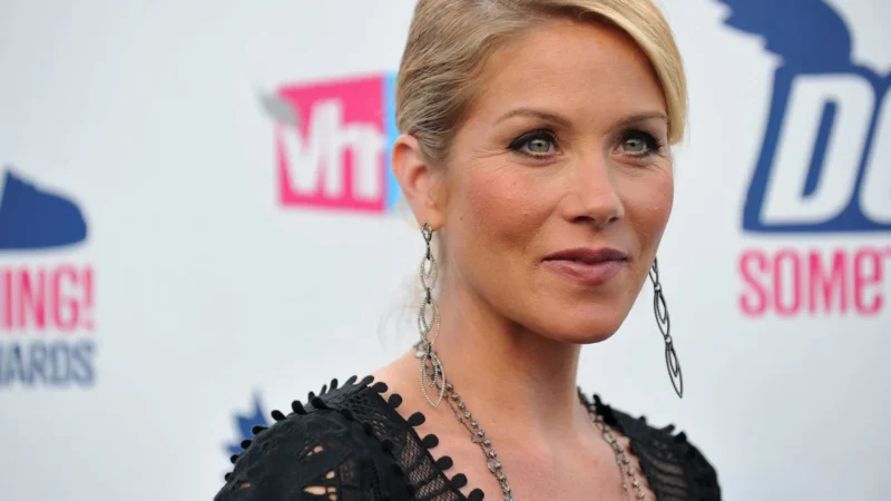 Christina Applegate foi internada mais de 30 vezes após diagnóstico de esclerose múltipla