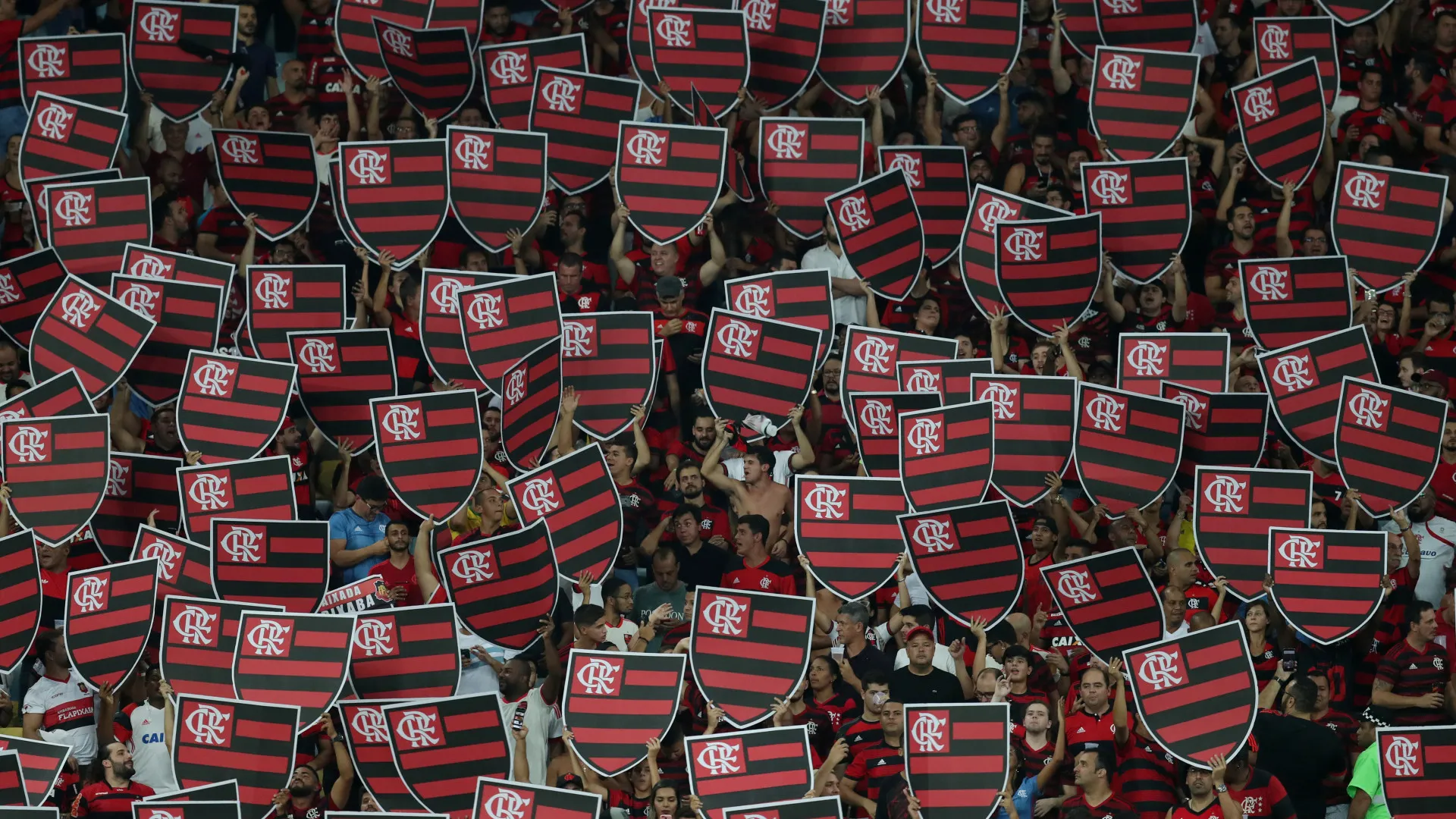 Flamengo recebe várias propostas, mas não ainda não fecha acordo por Lorran