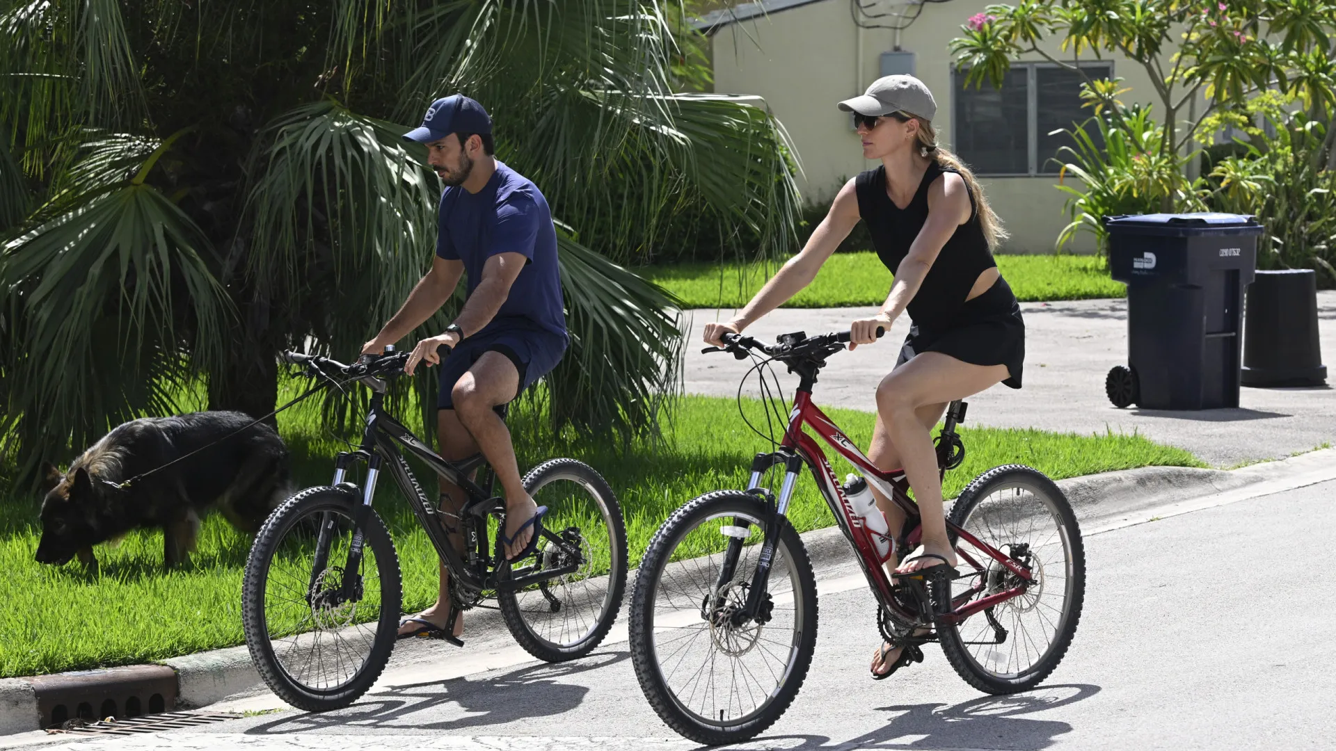 Gisele Bündchen e Joaquim Valente fazem 1º passeio em família com o filho