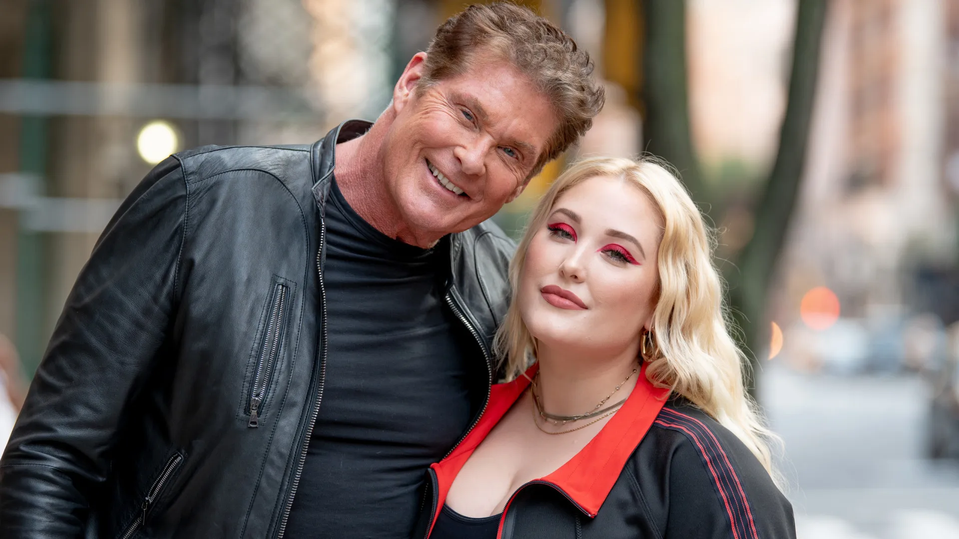 Filha de David Hasselhoff quebra silêncio após morte da mãe