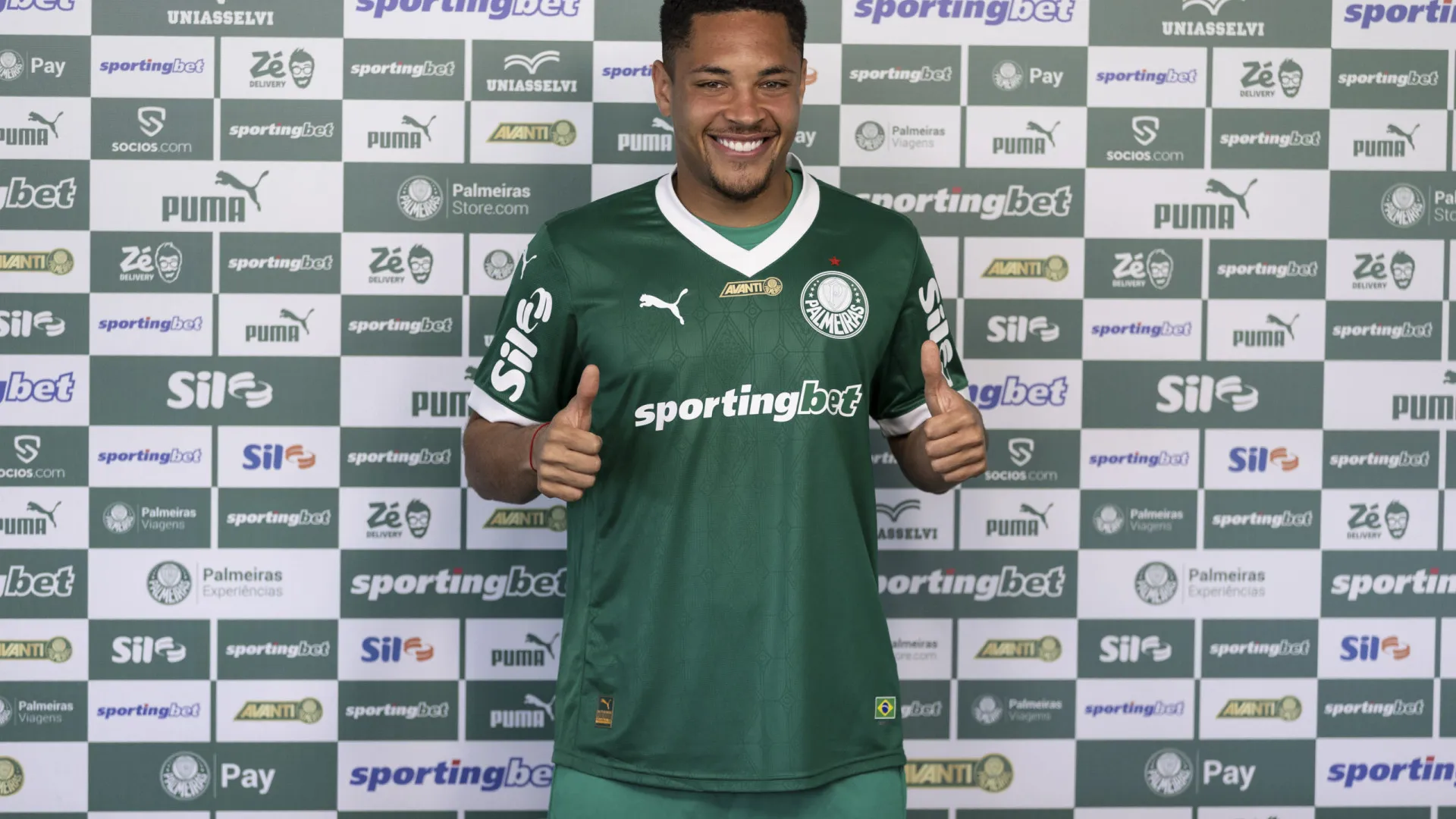 Com Vitor Roque, Palmeiras terá força máxima contra São Paulo em oscilação em semi do Paulista