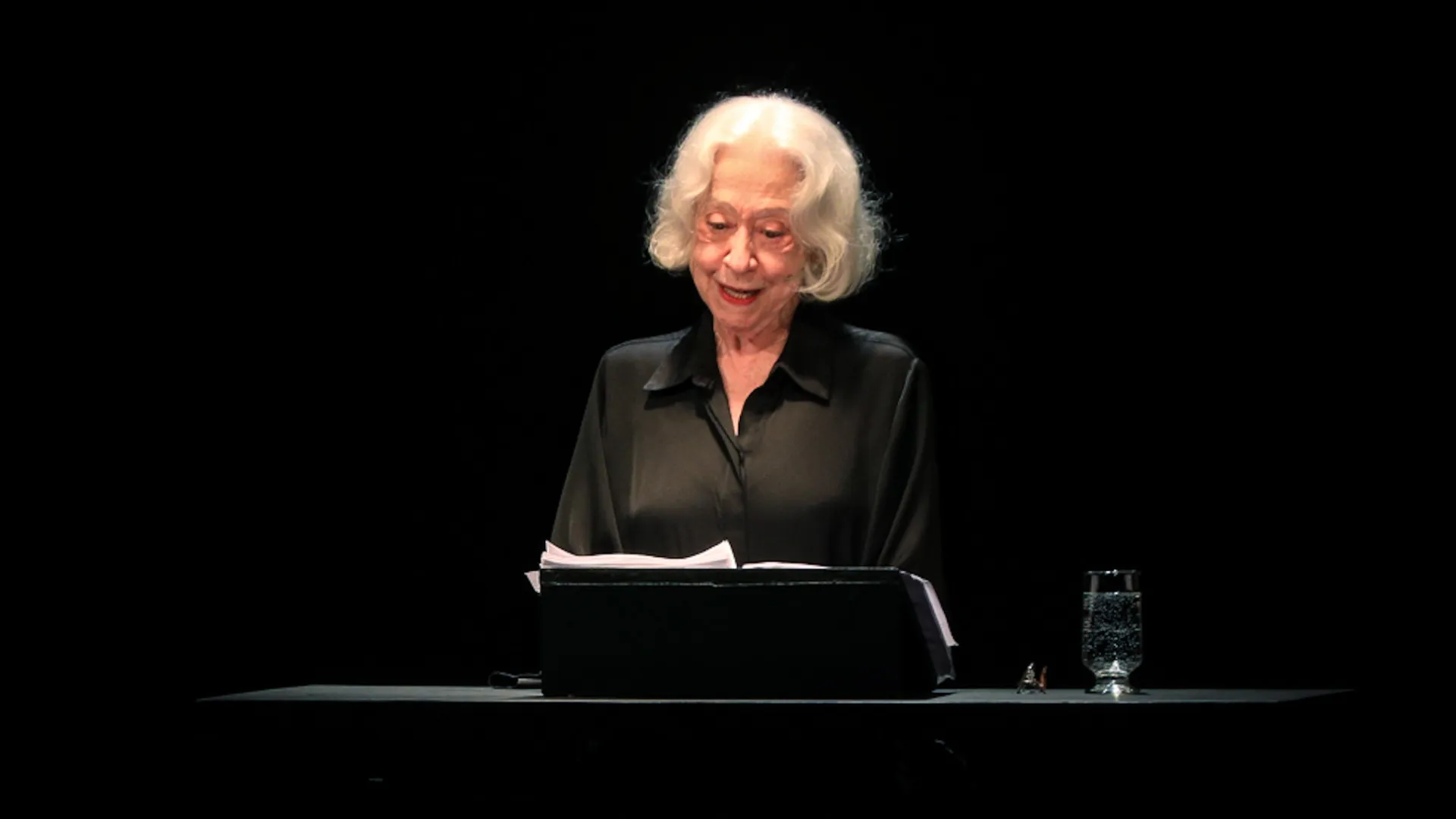 Fernanda Montenegro agradece brasileiros após filme ‘Vitória’ liderar bilheteria