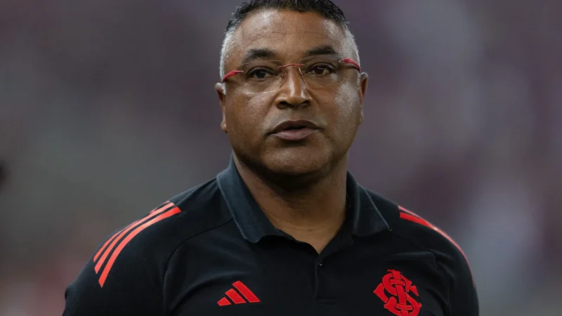 Roger Machado comete gafe envolvendo Jorge Jesus e Paulo Sousa