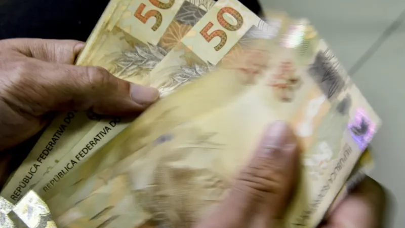 Abono do PIS/Pasep começa a ser pago para nascidos em fevereiro