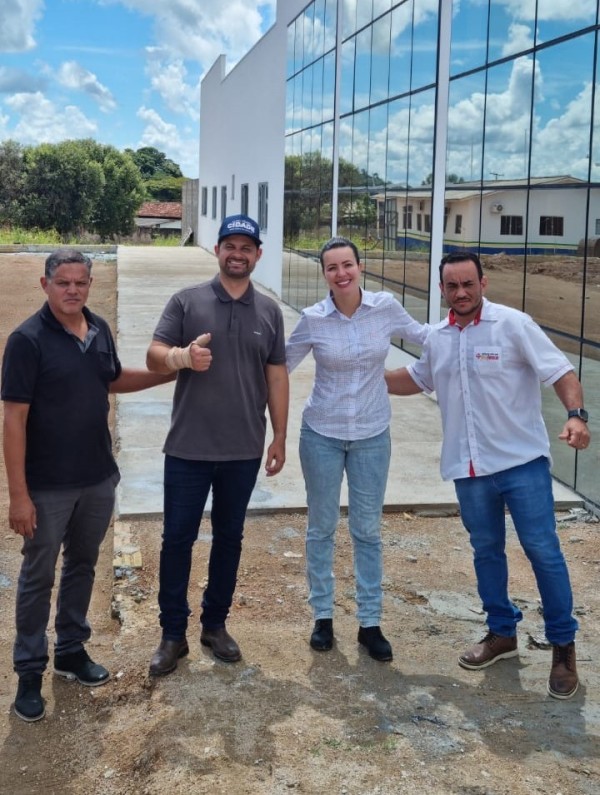 Flavinha, assessora do Ministro da Agricultura, visita Terra Nova para reforçar parceria e destinação de recursos