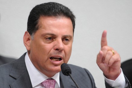 PSDB deve anunciar fusão com o Podemos até o fim de abril, afirma Perillo