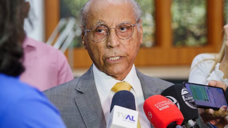 Júlio defende secretários como candidatos e diz não temer disputa