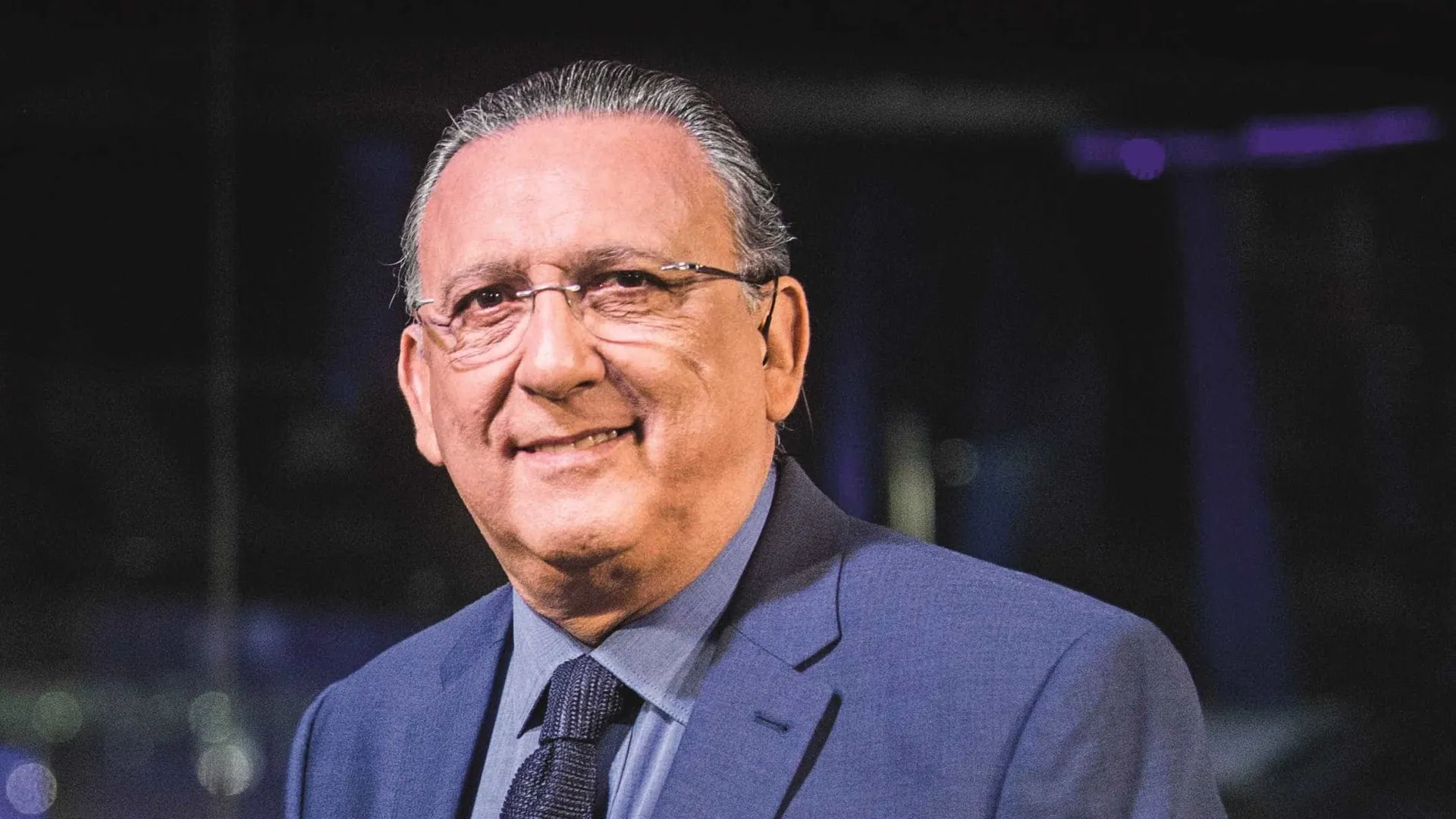 Galvão Bueno sugere dois nomes brasileiros para assumir a Seleção; veja
