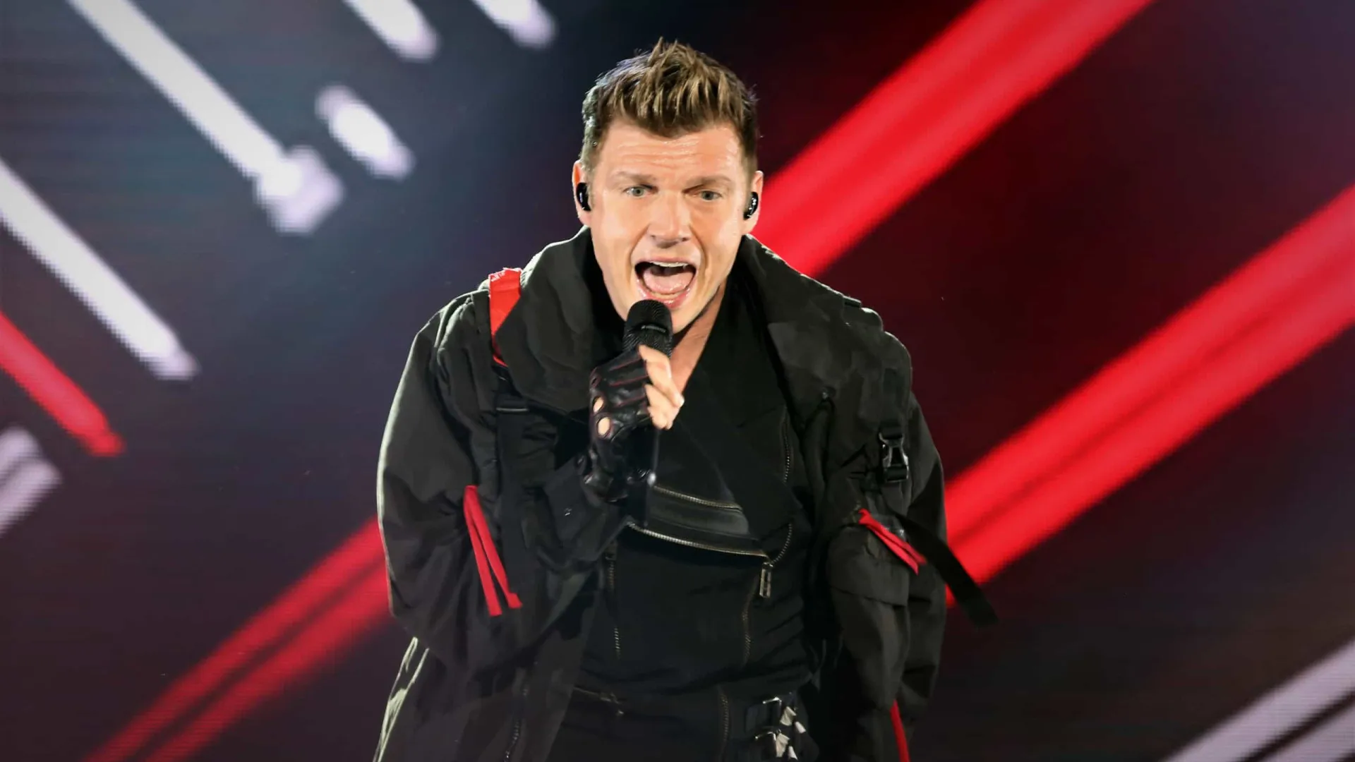 Mulher diz que foi abusada por Nick Carter e que contraiu doença