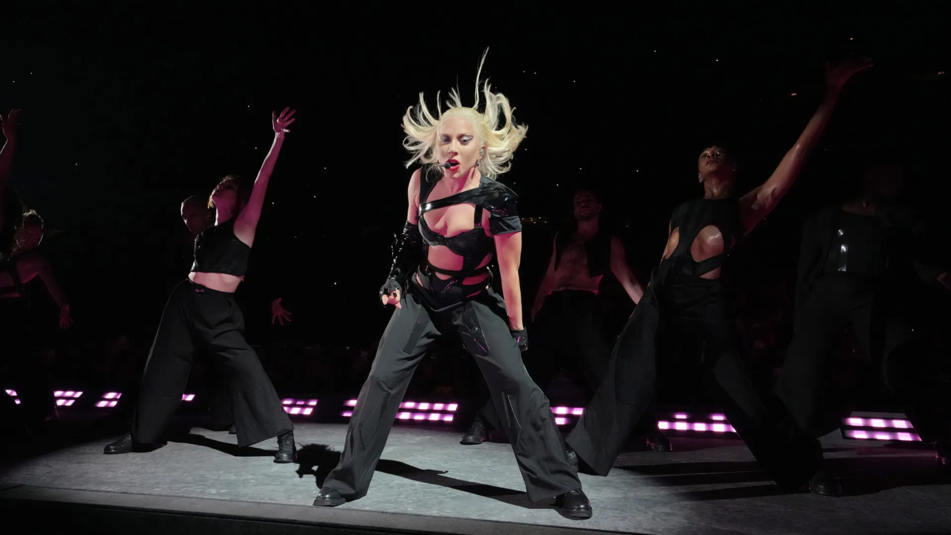 Onde assistir ao megashow de Lady Gaga que acontece no Rio de Janeiro
