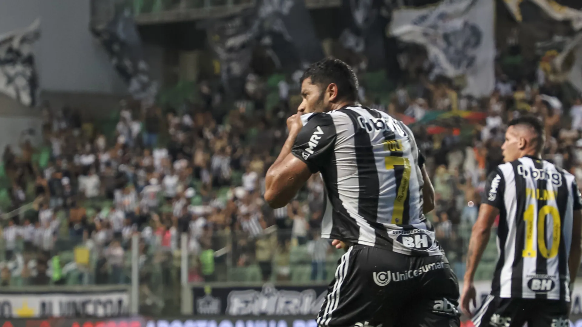 Sem vencer no Brasileiro, Atlético-MG quer manter embalo da Sul-Americana diante do Vitória