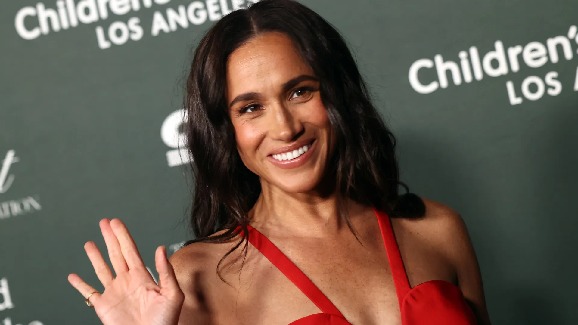 Meghan Markle se desculpa após não conseguir atender demanda de pedidos de empresa