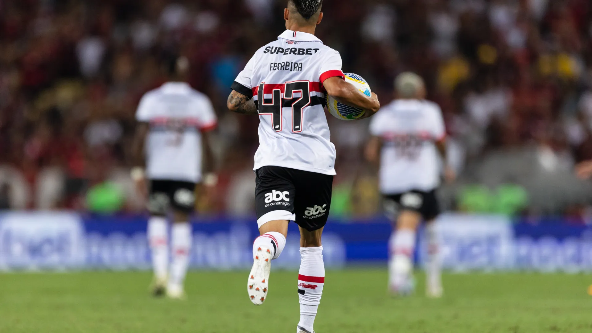 São Paulo aposta novamente em garotos contra Libertad pela Libertadores