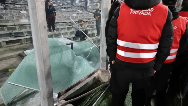 Conmebol suspende torcida do Colo-Colo e anuncia ‘processo disciplinar’