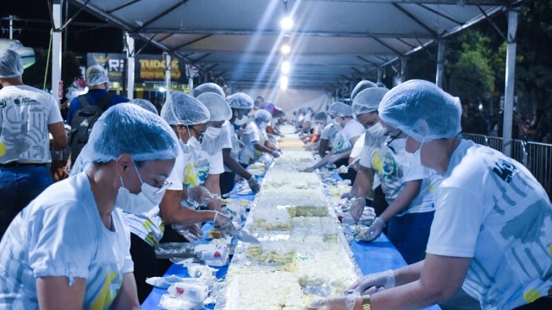 Alta Floresta: bolo de aniversário encerra atividades de comemoração dos 49 anos