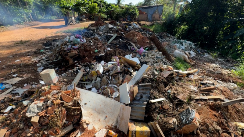 Prefeitura de Matupá alerta sobre descarte irregular de lixo na linha da Rodoviária