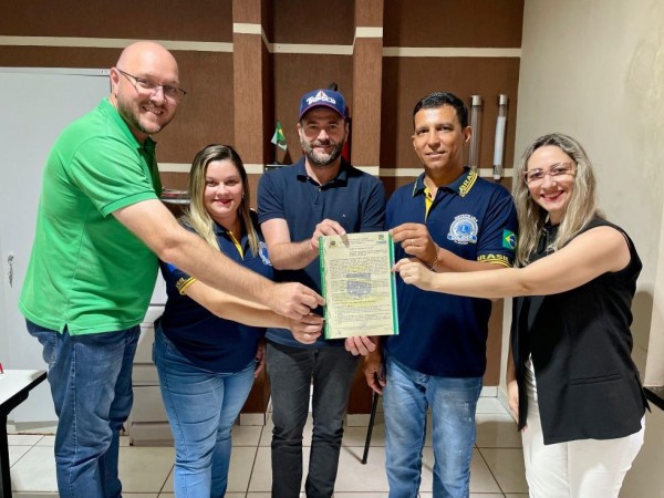 Prefeitura firma convênio com Lions Clube de Colíder para projeto “Ver para Aprender”