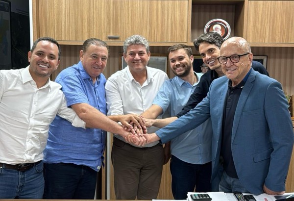 Deputado Nininho se filia ao Republicanos em ato com presença do vice-governador Otaviano Pivetta