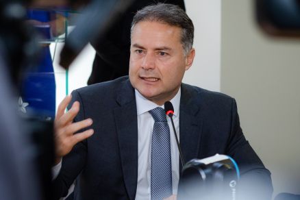 Ministro marca data para leilão da Ferrogrão em MT; saiba quando