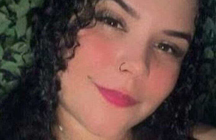 Jovem é assassinada na frente dos filhos no Médio Norte; suspeito foragido