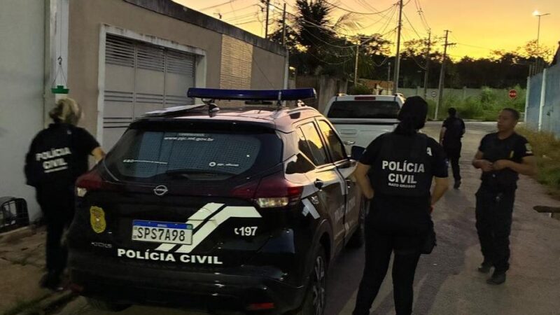 Polícia Civil cumpre 98 ordens judiciais e desarticula esquema de distribuição de drogas na região metropolitana