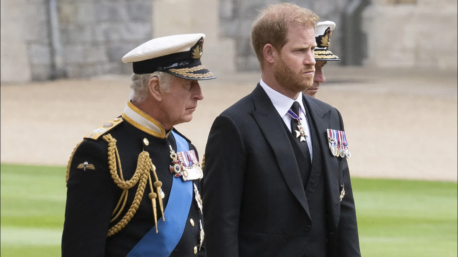 Charles está ‘irritado’ e ‘frustrado’ com declarações do príncipe Harry