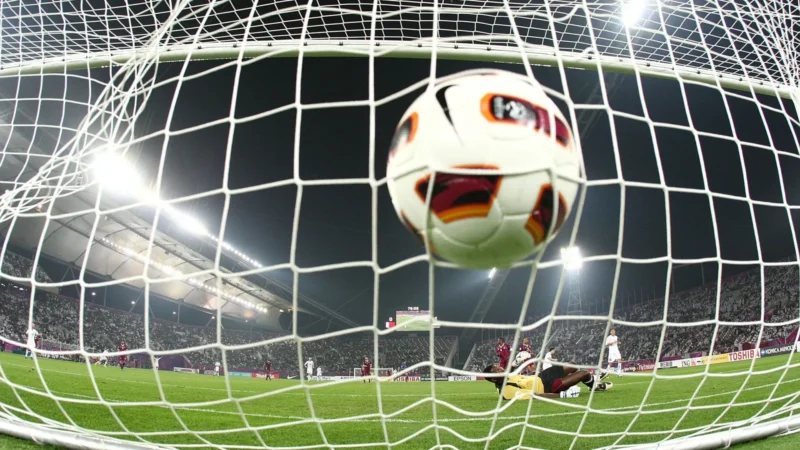 Tottenham e United lutam por final inglesa na Liga Europa; veja destaques da TV