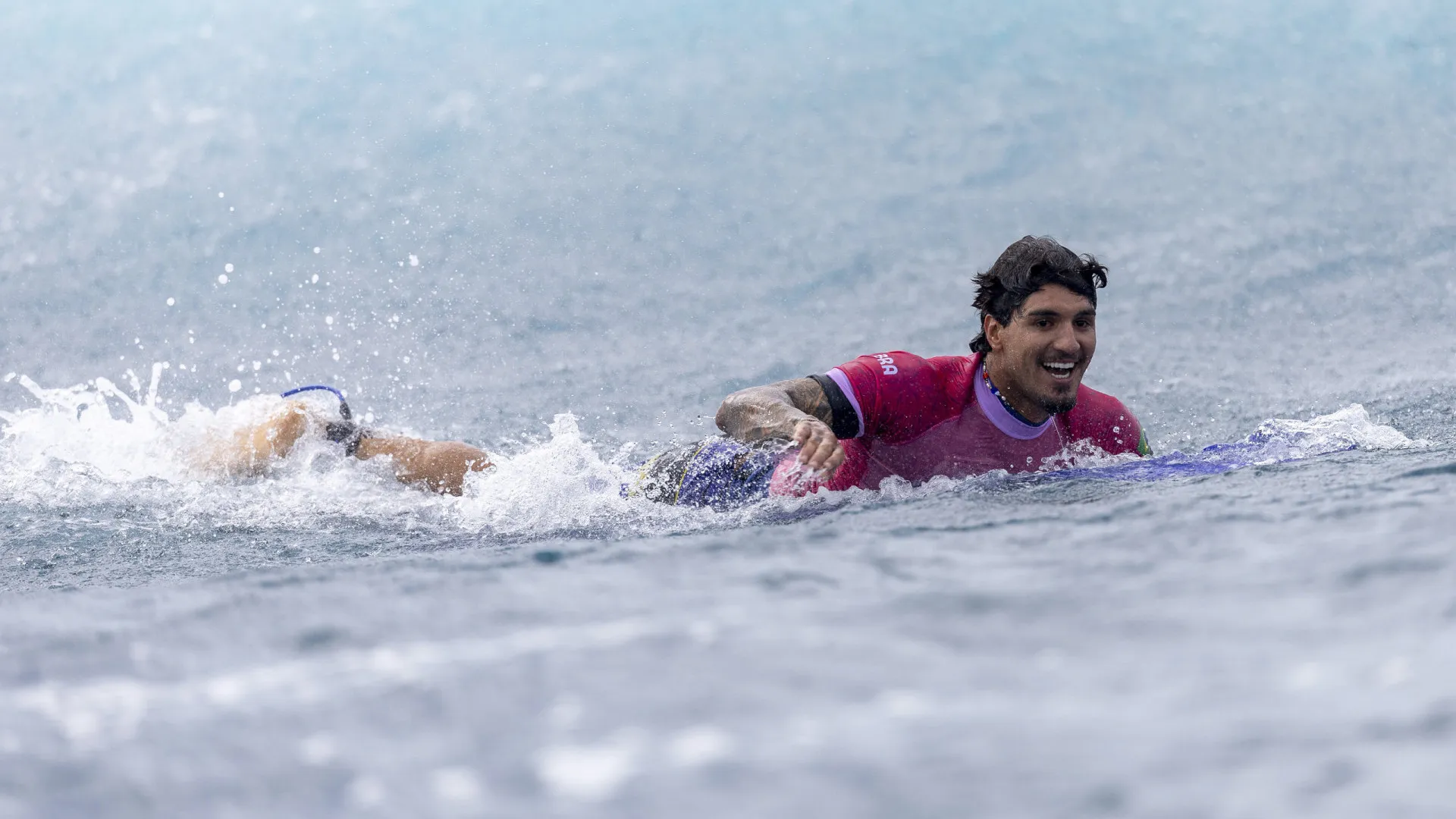 Gabriel Medina fica em último no Mundial de Surfe, mas não será rebaixado