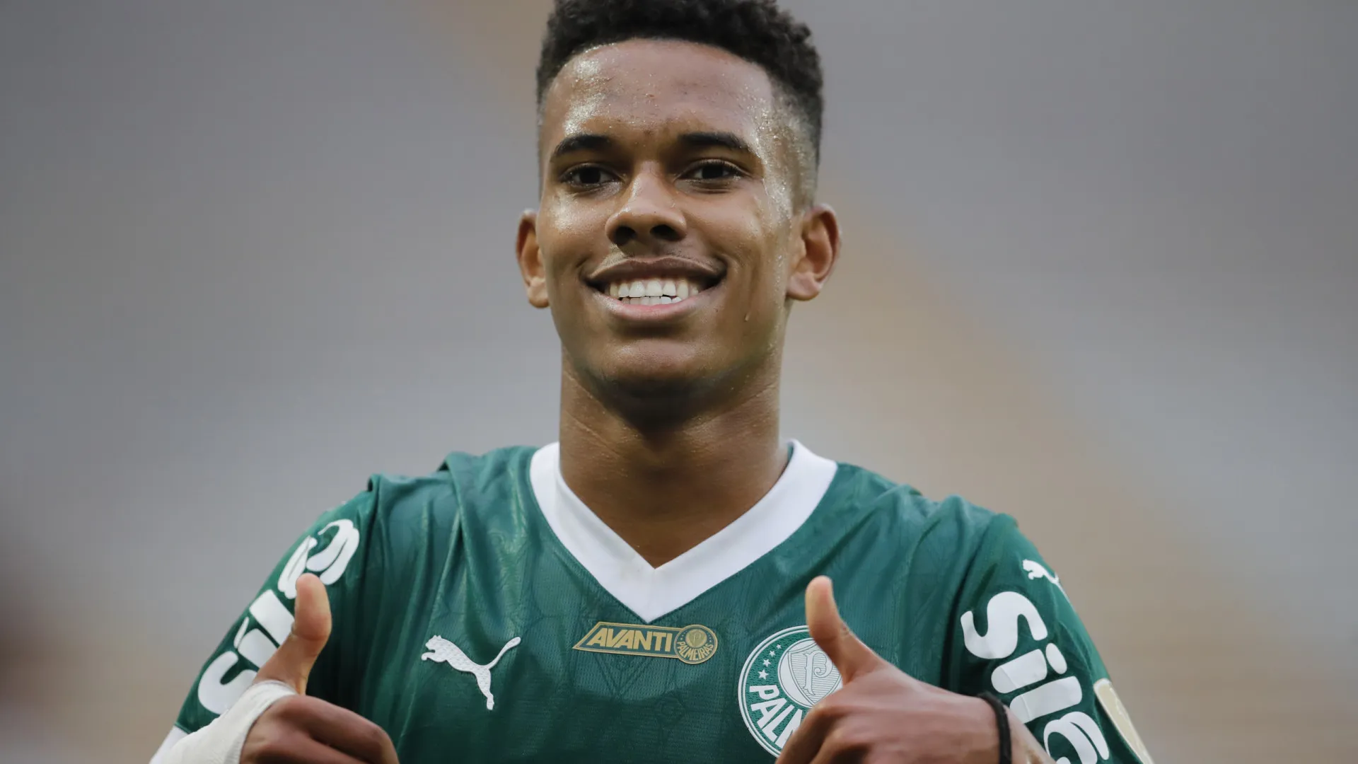 Palmeiras joga para festejar Estêvão em despedida do jovem do Allianz Parque