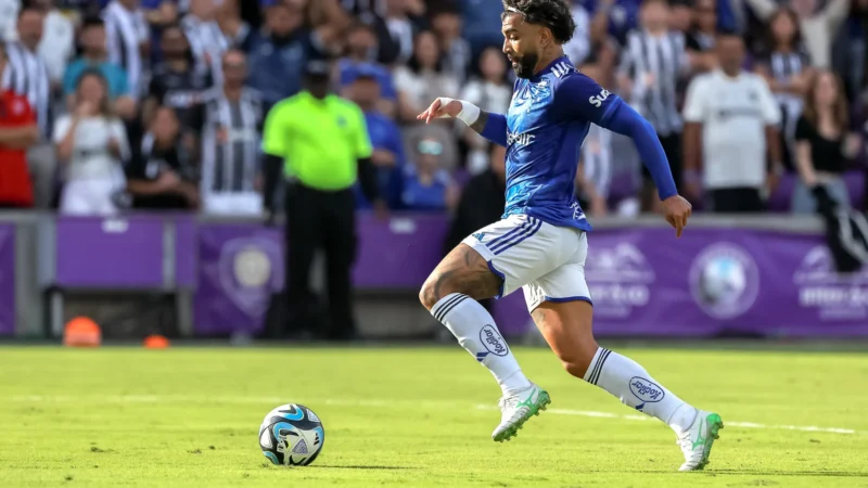 Em jogo da ‘Lei do Ex’, Gabigol decide para Cruzeiro em reencontro com Flamengo