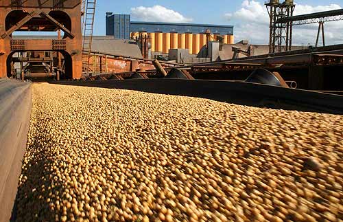 Indústrias ampliam exportações tem 3º maior volume em Mato Grosso; R$ 3,7 bilhões