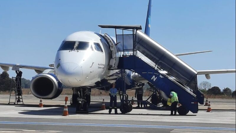 Deputado propõe suspensão de incentivos fiscais à Azul após cancelamento de voos regionais
