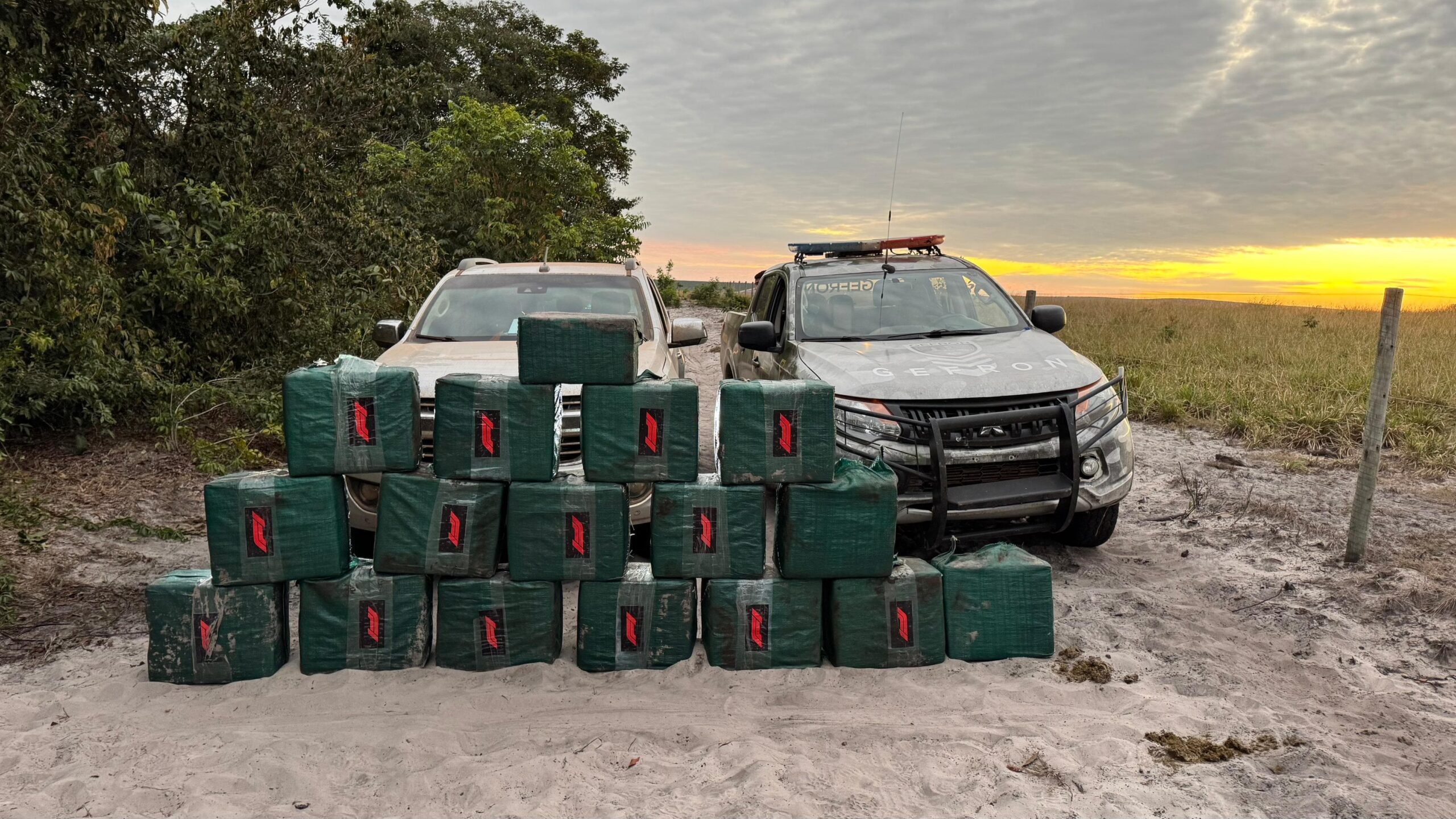 Gefron apreende mais de 550 quilos de cocaína e causa prejuízo de R$ 14 milhões às facções criminosas