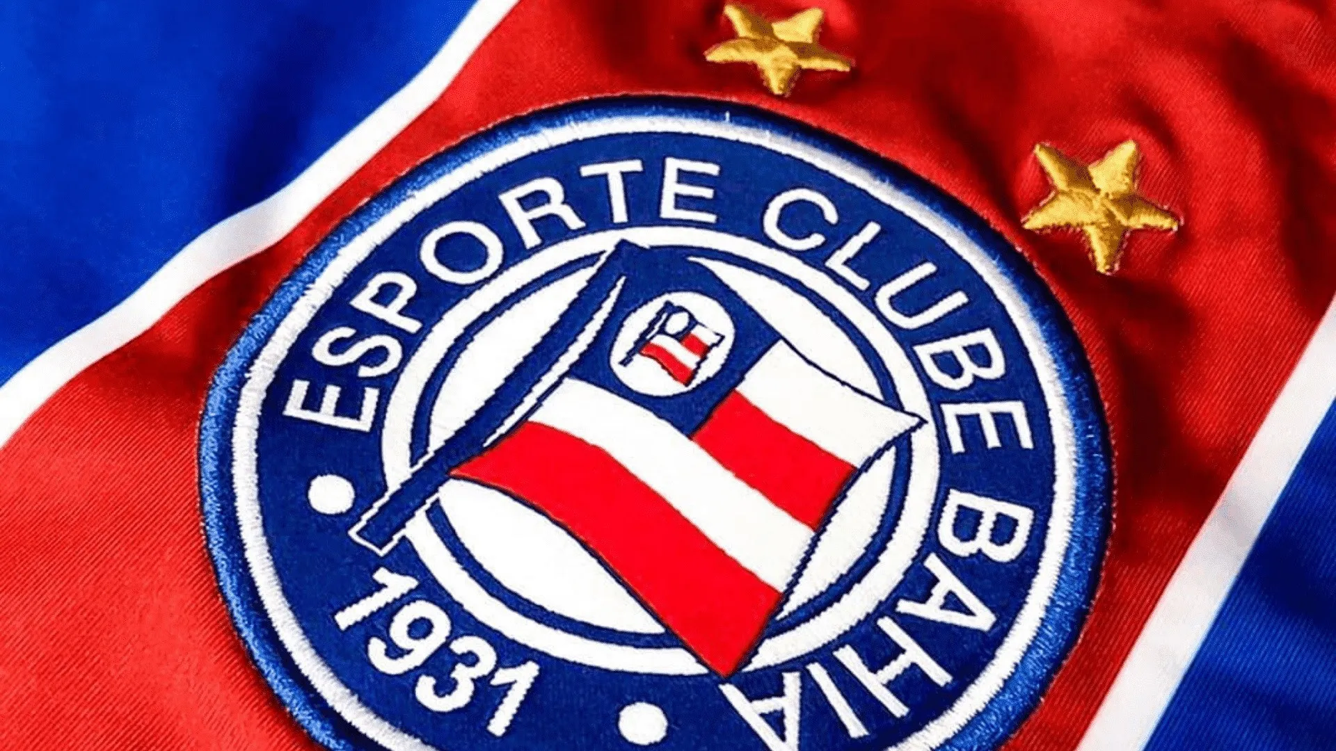 Bahia atropela Bragantino com golaços e cola nos líderes do Brasileiro