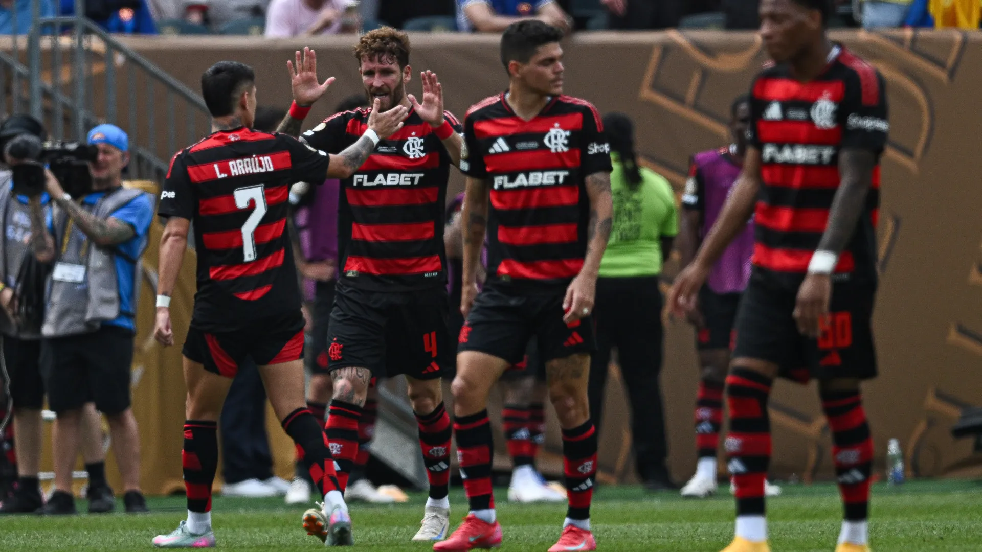 Site coloca dois times brasileiros no top 5 do Mundial