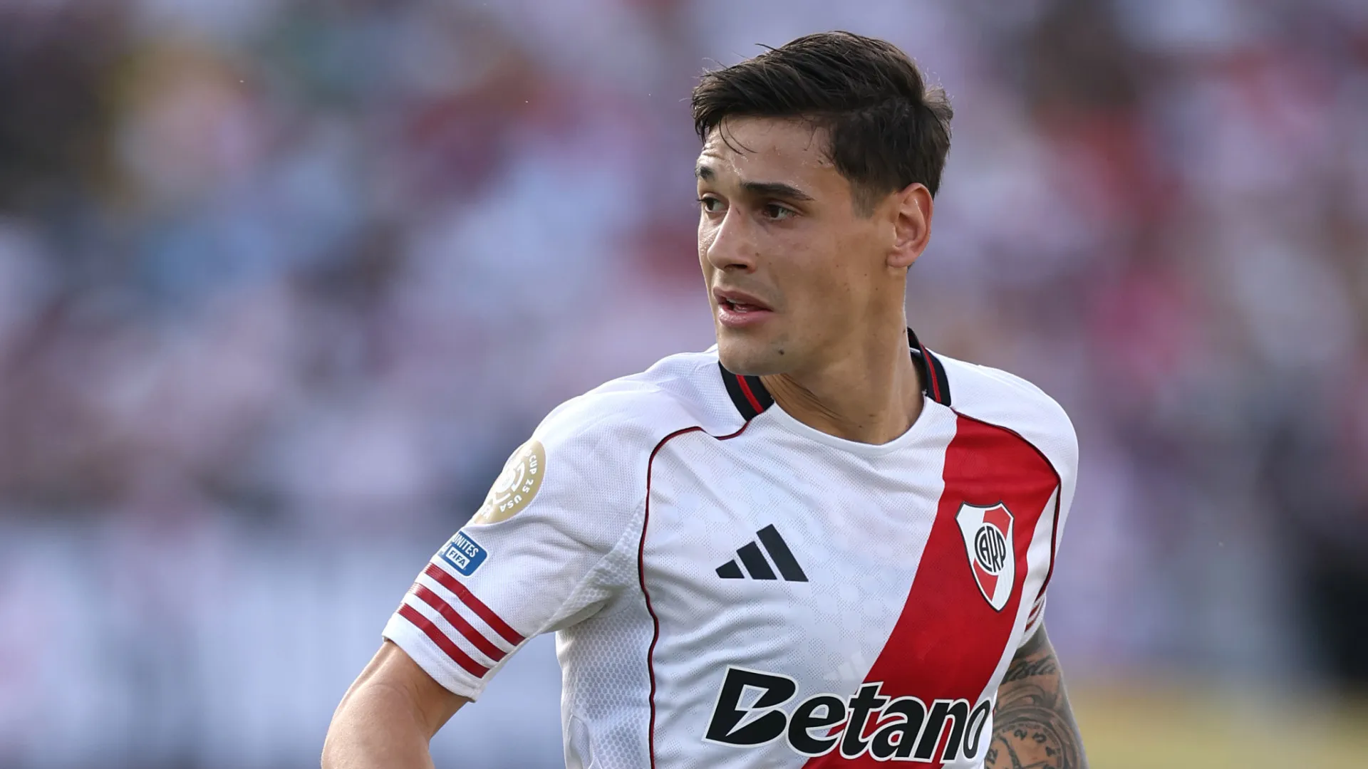 River e Monterrey empatam em jogo com 40 faltas, dez cartões e nenhum gol