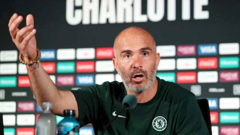 Treinador do Chelsea dispara após jogo com o Benfica: “É uma piada!”