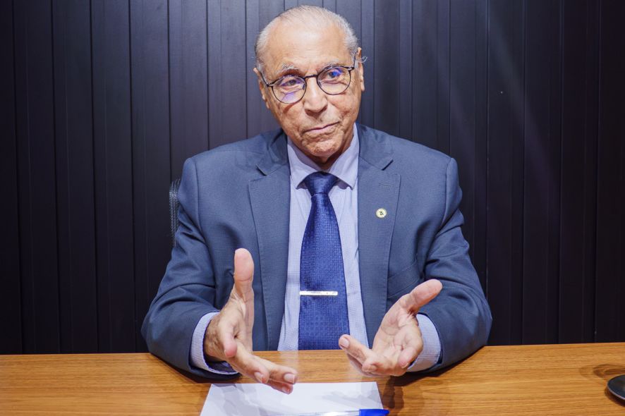 Júlio: Mendes está indeciso sobre Senado, pois quer inaugurar obras